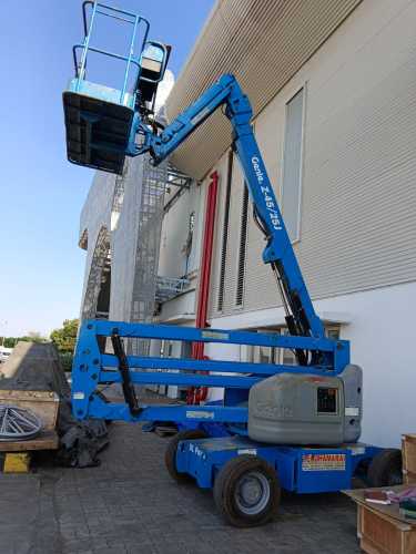 Articulated boom lift monthly rental